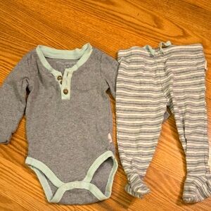 Burt's Bees Baby Outfit